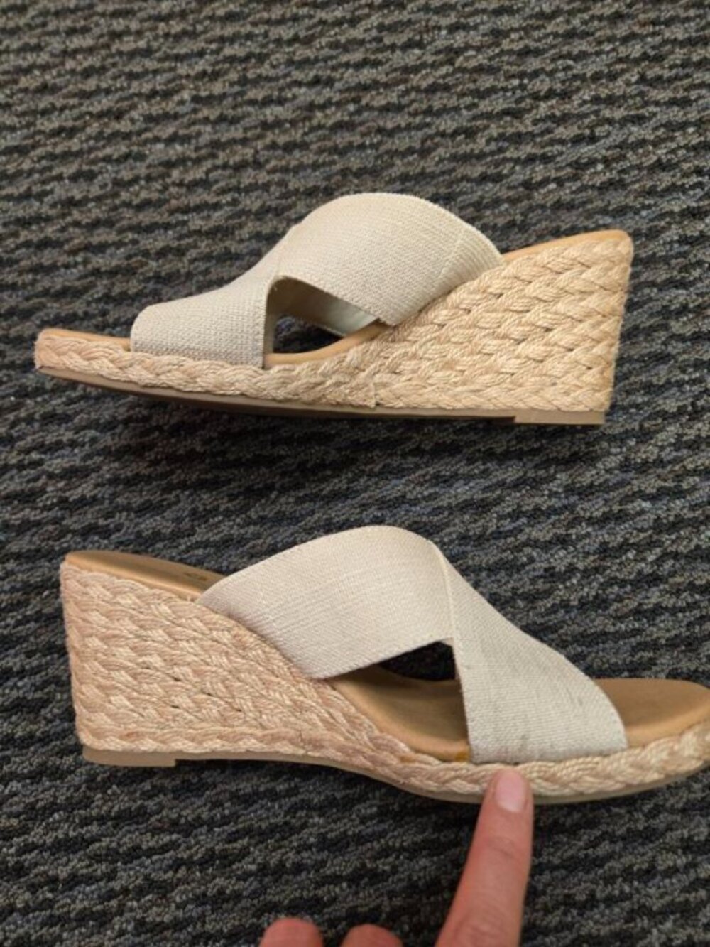 Tommy Bahama Suzette Tan Espadrille Wedge Sandals 7.5 Elastic Straps Beachy - Picture 5 of 8